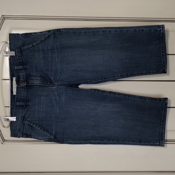 Old Navy women's size 10 blue denim capri mid rise flap pockets - Picture 1 of 12